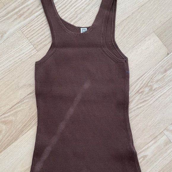 Toteme Compact Rib Sweater Tank - Picture 2 of 2